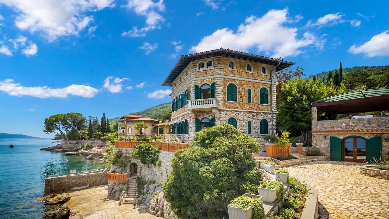 Villa Lovridor, 15 People Lovran 0*,